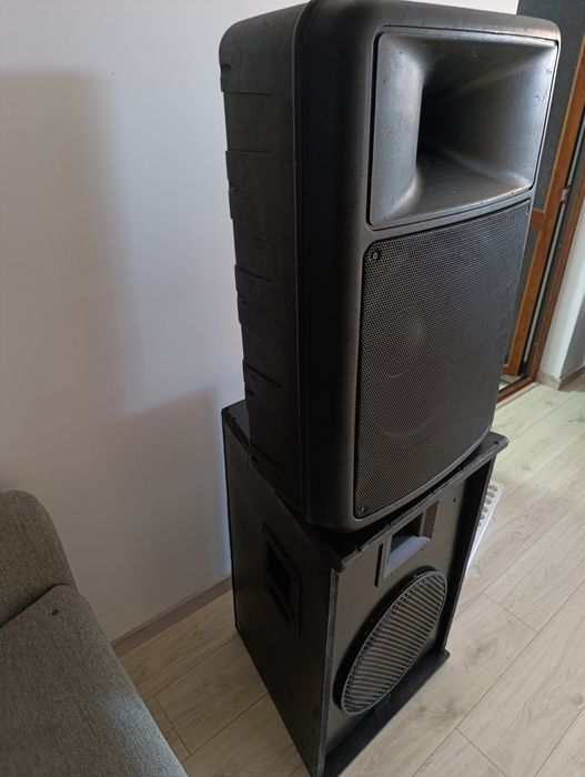 Vând boxe pasive 15 inch 800w rms