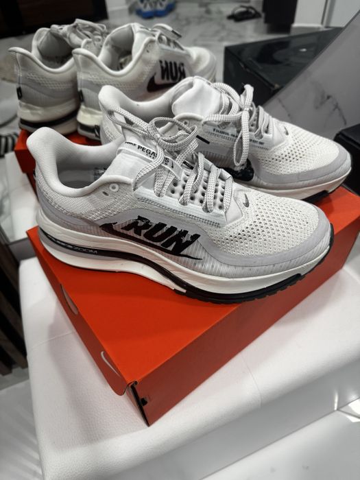 Nike pegasus premium