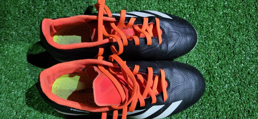 Ghete Adidas Predator, marimea 36,5