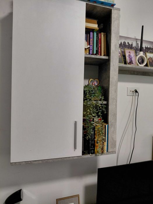 Living alb cu gri antracit