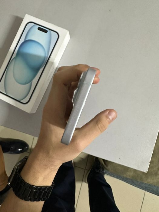 Продам Iphone 15