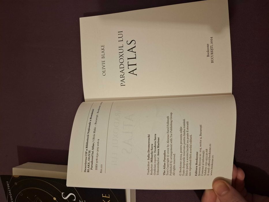 Trilogia COMPLETĂ The Atlas – Olivie Blake stare FOARTE BUNĂ!