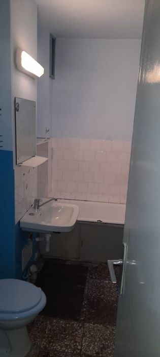 Inchiriez apartament cu 2 camere 140€