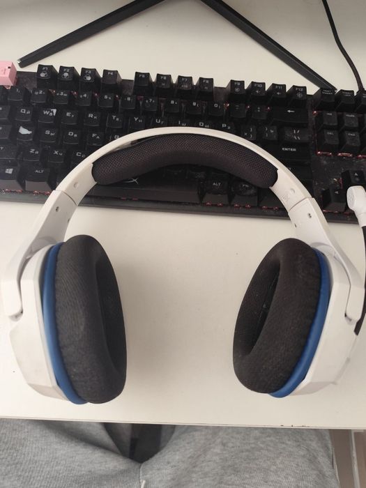 Продам наушники и клавиатуру!