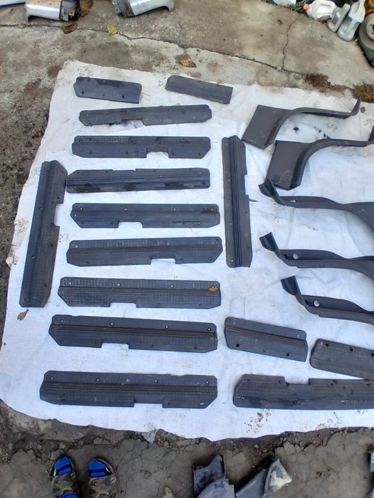 Пластик салона. Обшивки. Пороги. Ниссан Патрол сафари у60