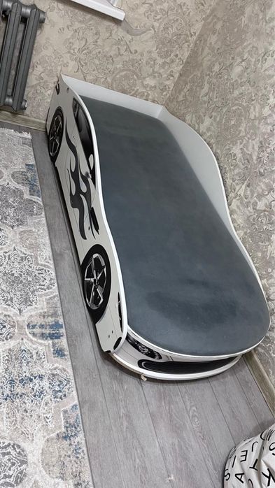 Продам деский кровать