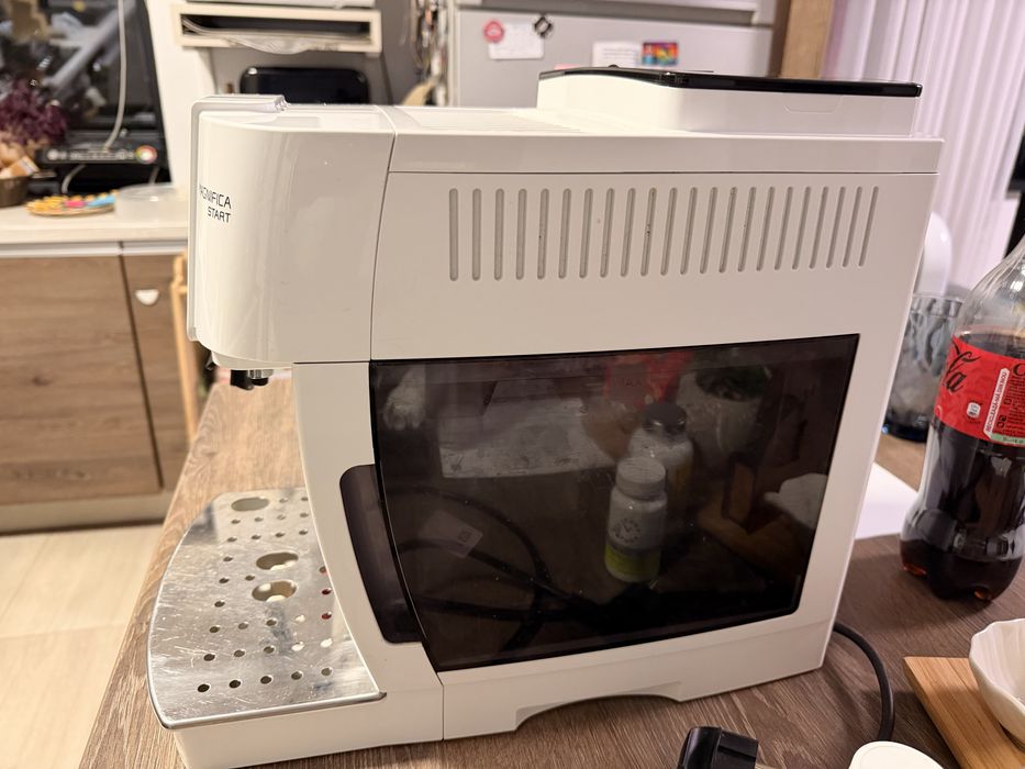 Expresor Delonghi Magnifica Start