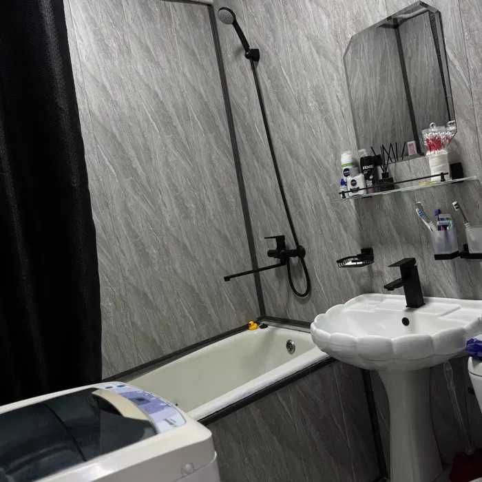 Продам отличную 2х ком. квартиру 2/4/4