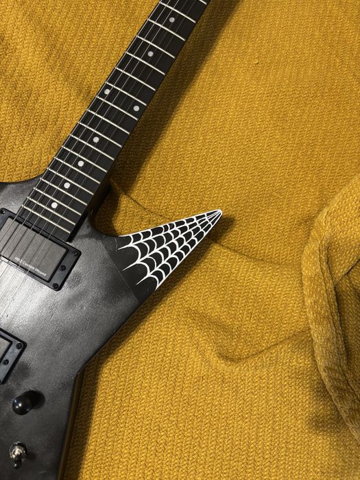 Chitara electrica custom Explorer