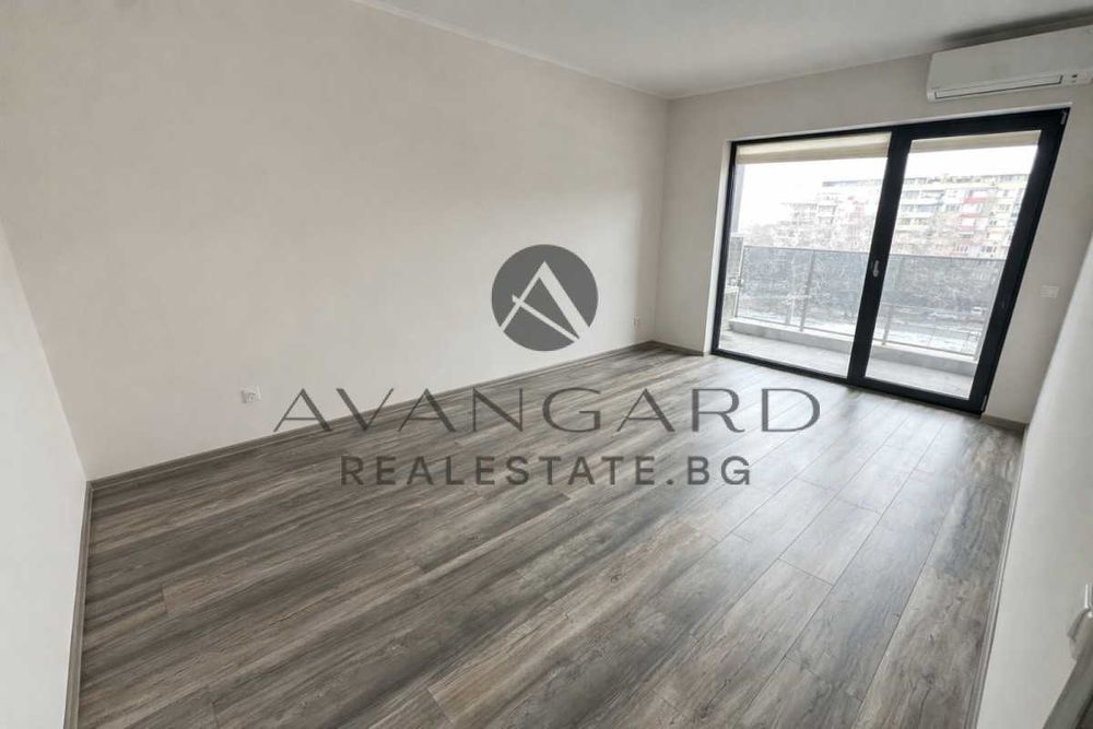 Продава се Тристаен апартамент в Пловдив, Христо Смирненски - 125 кв.м за 1498 €/кв.м - Снимка #9