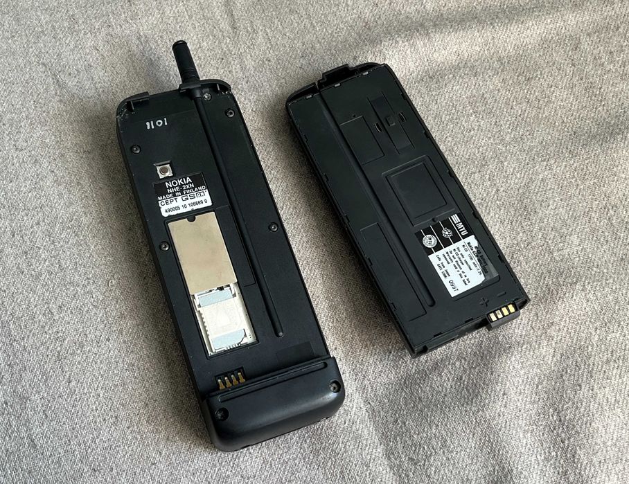 Telefon mobil vintage Nokia 1011 CEPT GSM NHE-2XN colectie raritate