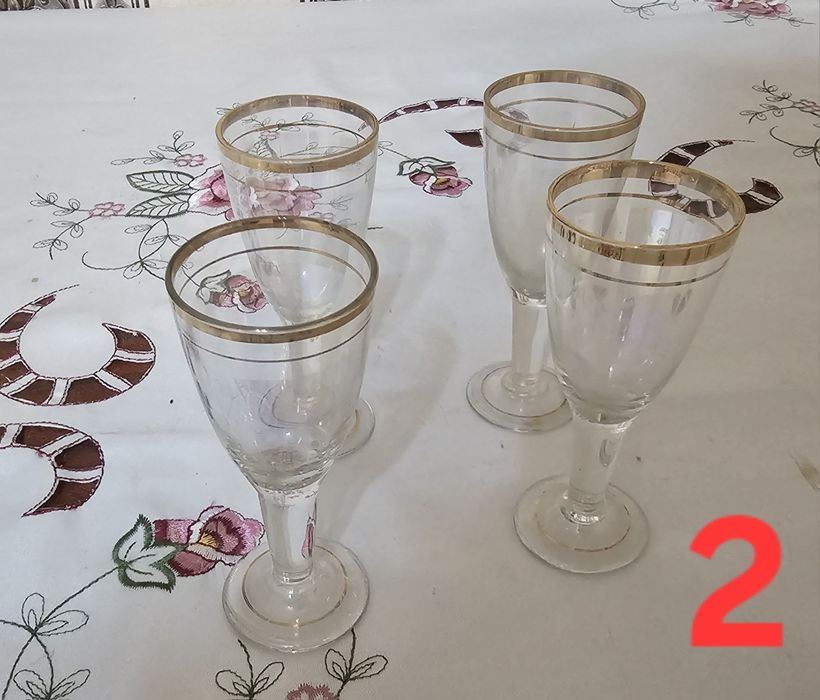 Советские рюмки - разные.