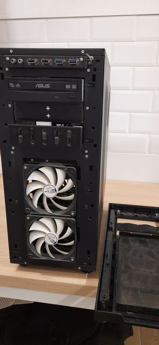 Компютърна кутия Antec 1100