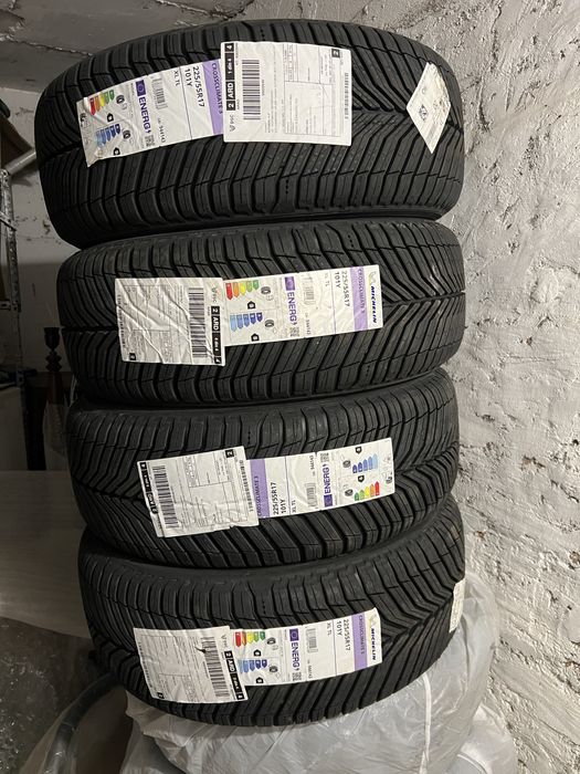 4x Michelin CrossClimate 3 225 55 17 NOI