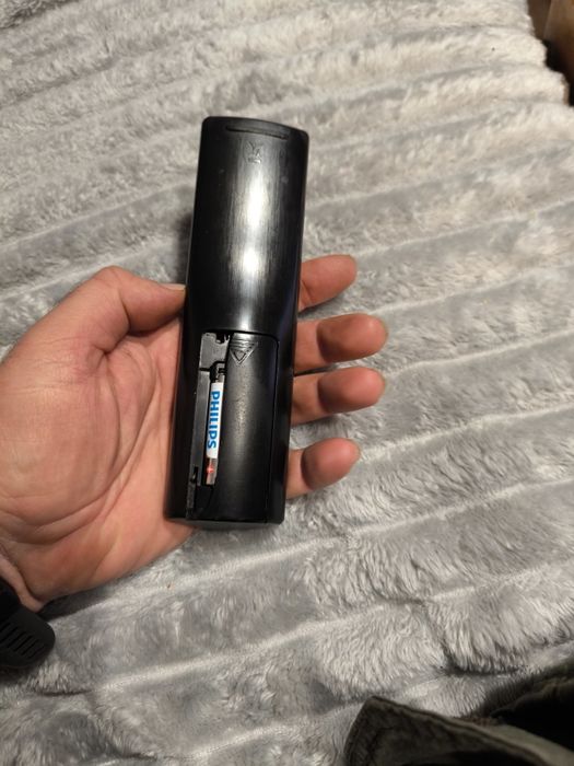 Здравейте продавам си стария телевизор