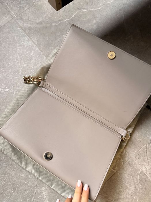 Чанта TRUSSARDI уникален цвят