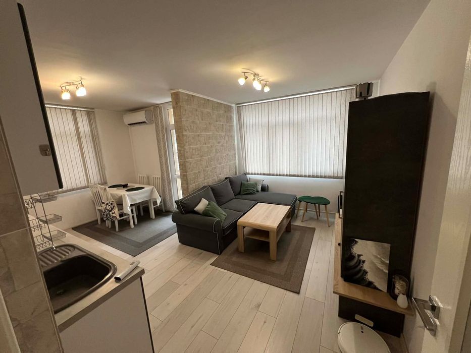 Апартамент Наем до Панаира