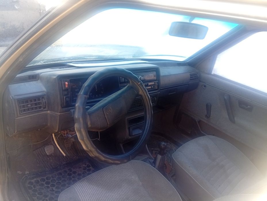 Срочно продам гольф 2