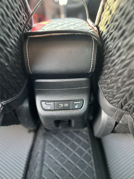 Продам Весту кросс