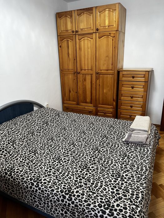 Дава се под наем Тристаен апартамент в Пловдив, Център - 77 кв.м за 800 € - Снимка #5