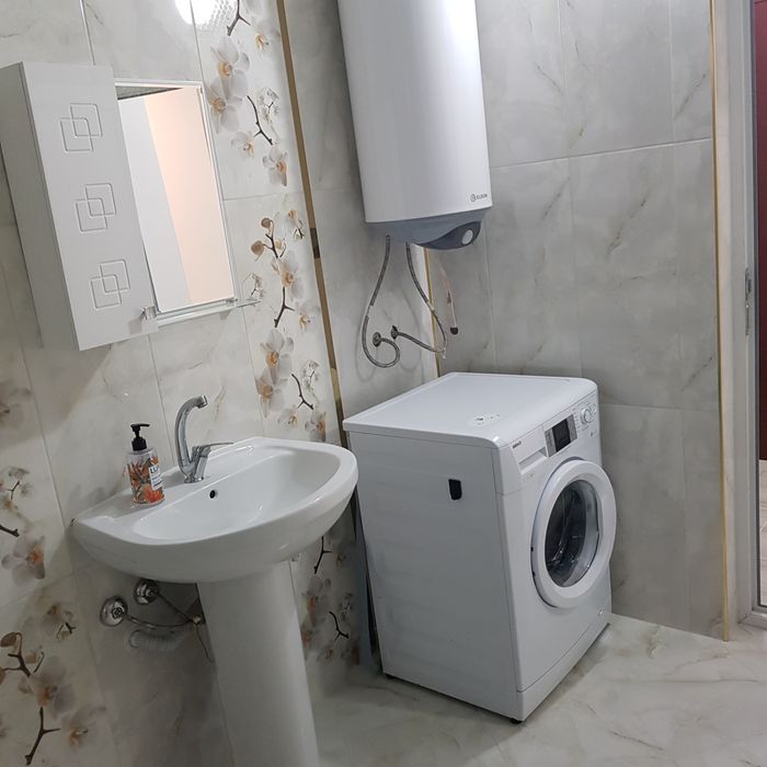 Дава се под наем Тристаен апартамент в Хасково, Бадема - 100 кв.м за 280.5 € - Снимка #8