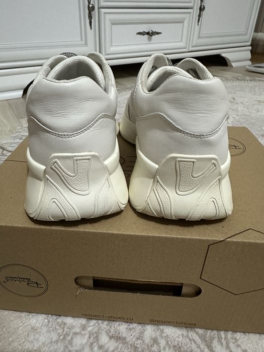 Кожаные кроссовки Respect