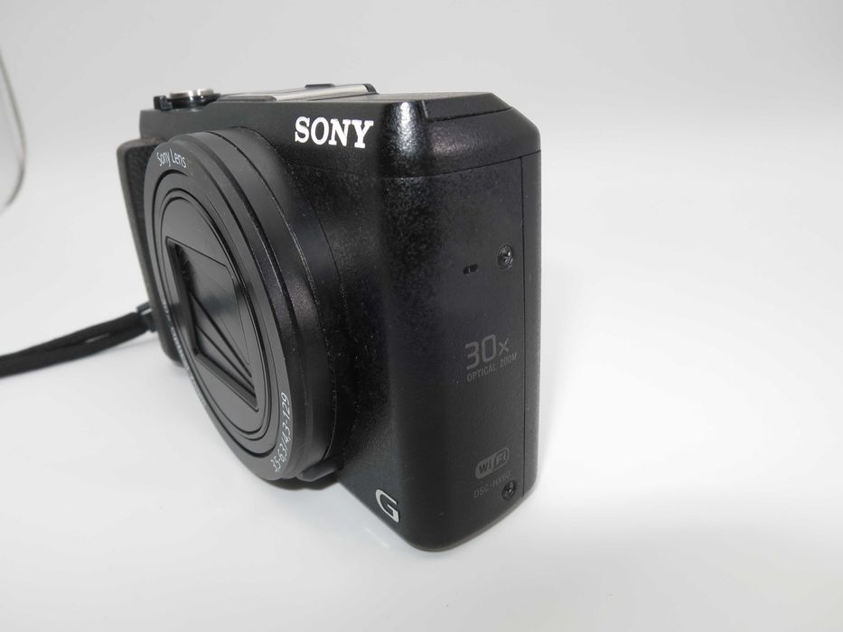 Sony Cyber-shot DSC HX60 компактен цифров фотоапарат в черен цвят, дигитална камера 30x Оптичен зум Sony G, 20.4 MP, Wi-Fi, NFC в отлично състояние