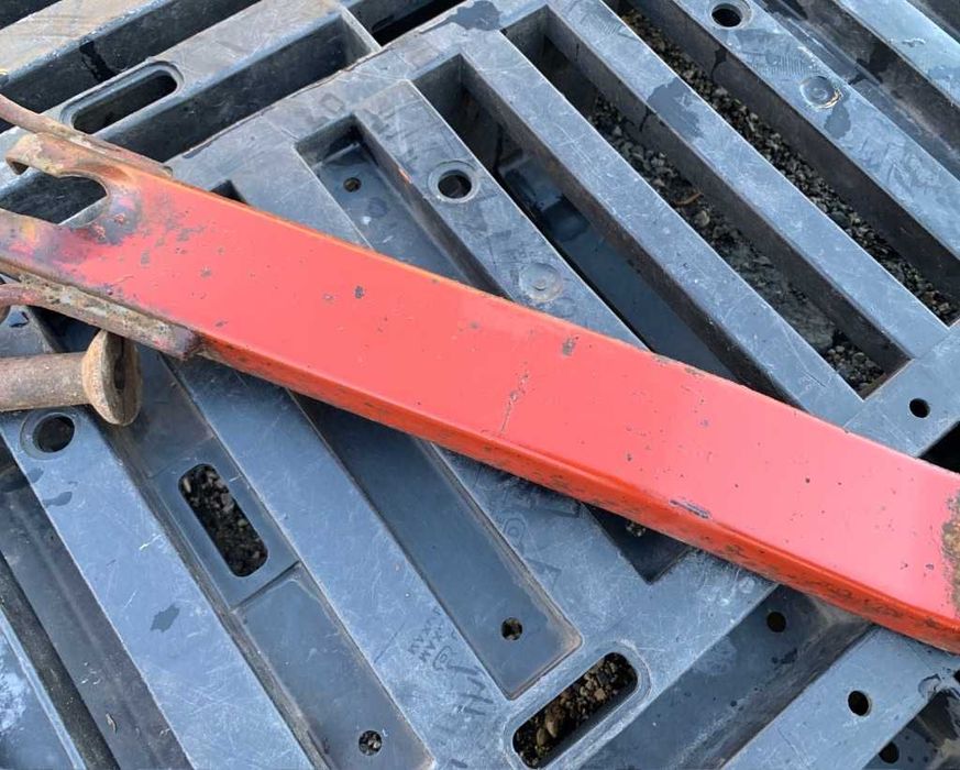 Стойка за резервна гума за Iveco Daily(1990-2025)