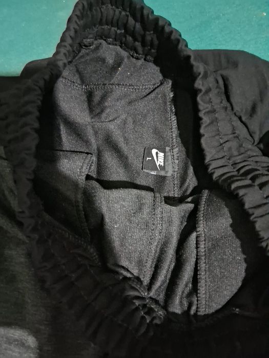 Долнище NIKE ново