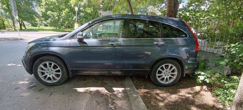Продавам Хонда CR-V III