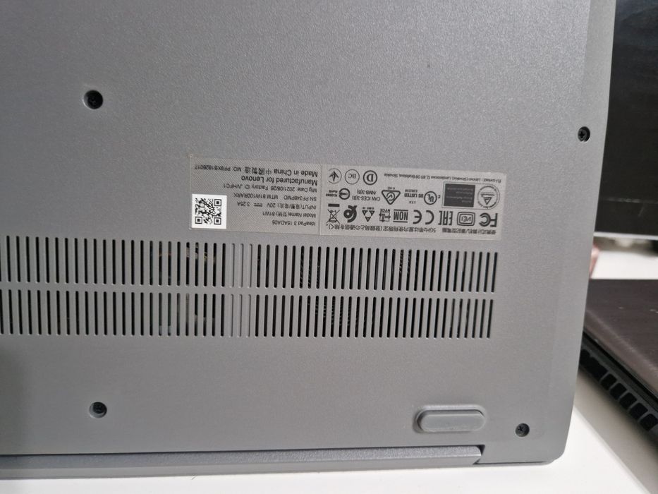 Прожам Ноутбук Lenovo idea pad