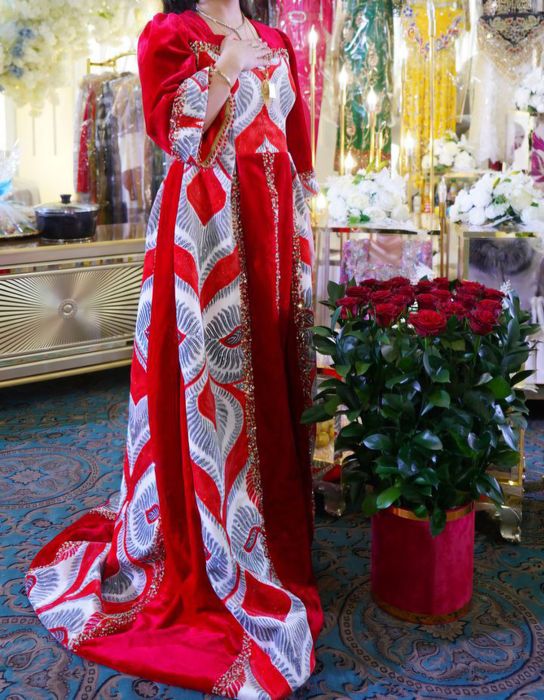 Ansambl toʻy libosi