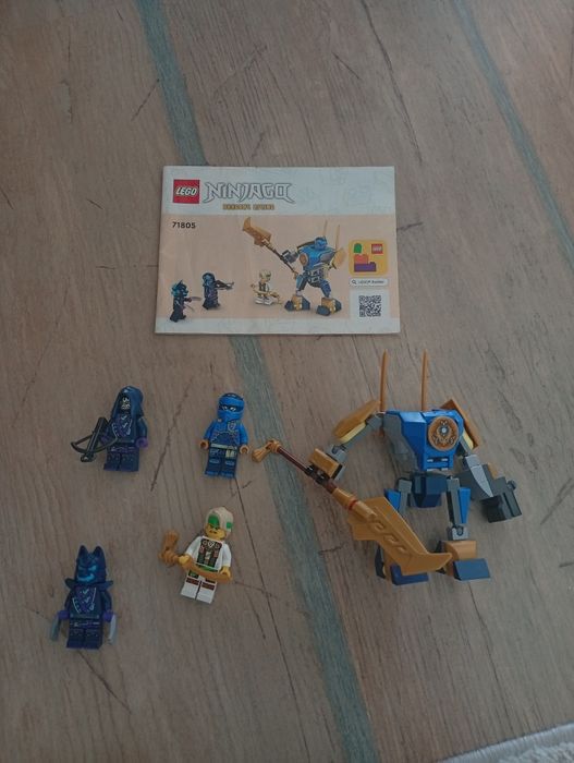 Продавам няколко легота