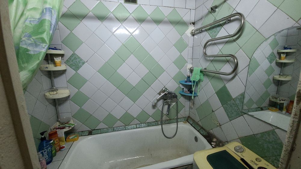 Продается 3 комнатная квартира