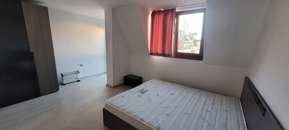 Продава се Тристаен апартамент в Бургас, Център - 131 кв.м за 2313 €/кв.м - Снимка #2