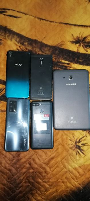 Смартфоны на запчасти