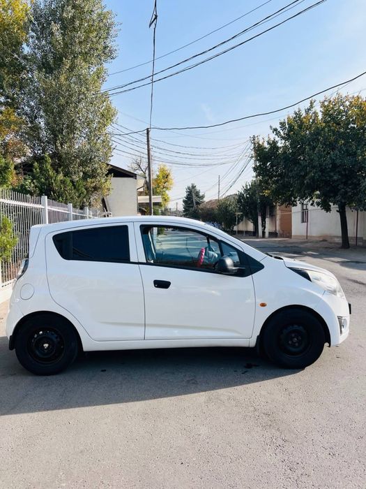 Спарк 2011 сотилади мотор 1 ранги ок