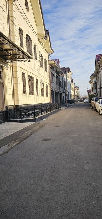 Амир Темур!!! Коробка!! 6 соток, 4 уровня,, 8 ком. Евро махалла!!!