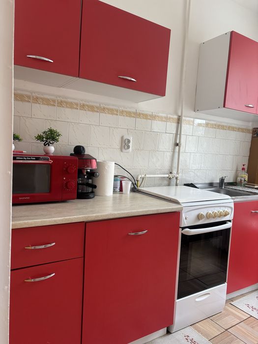 Inchiriez apartament