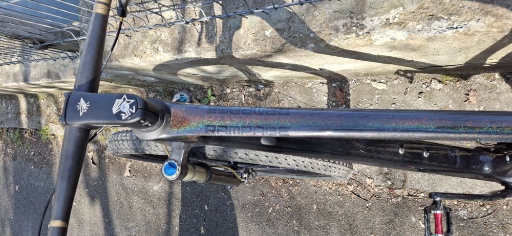 Bicicleta MTB full carbon
