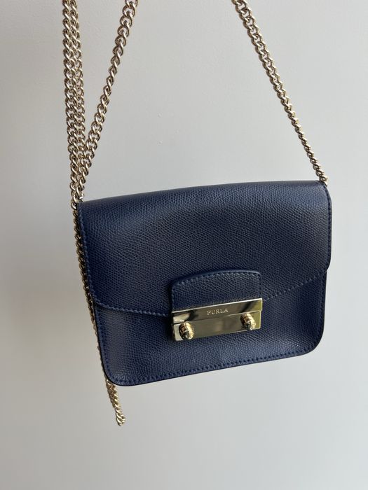 Елегантна чанта Furla