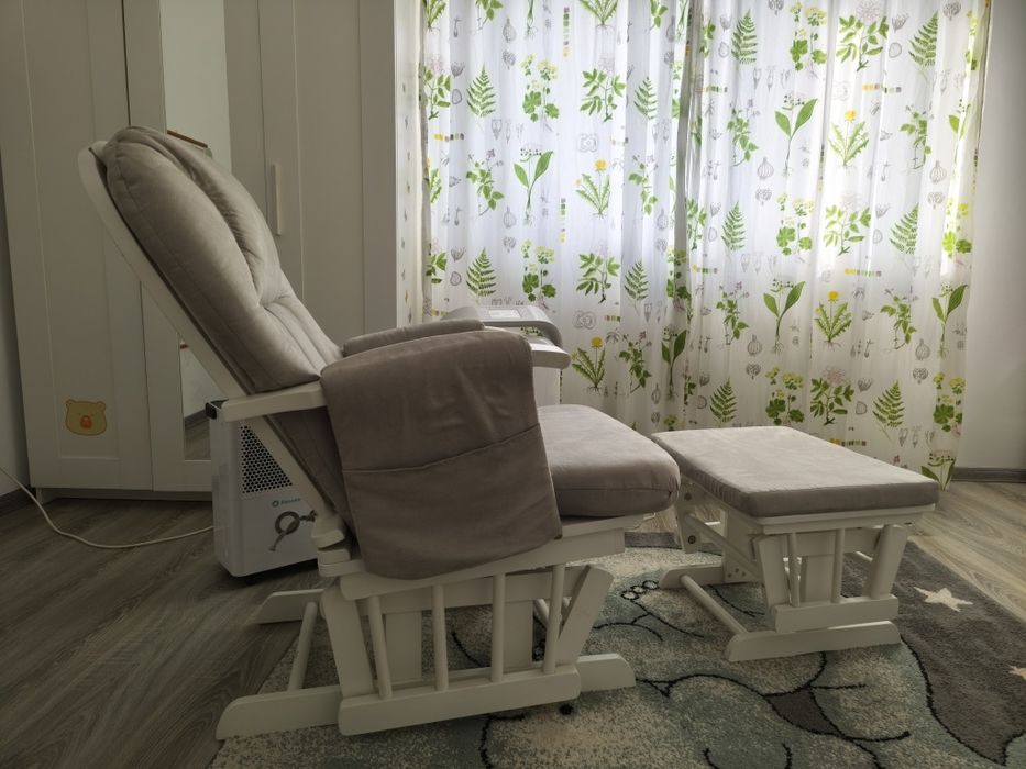 Balansoar cu taburet