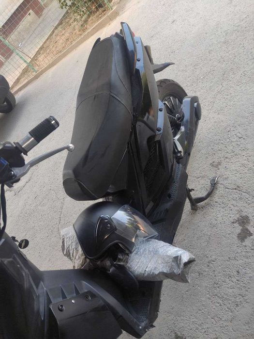 Продаю электро скутер