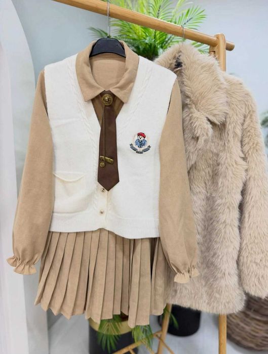 Дамска рокля от три части