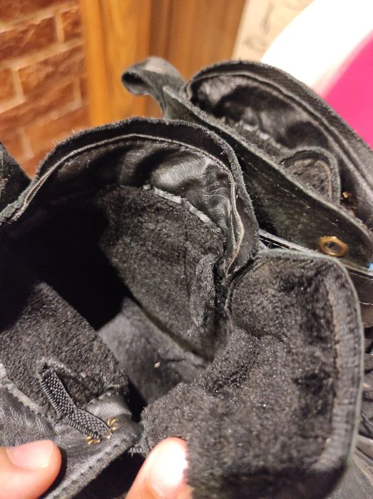 Натуральная кожа. 35 р.