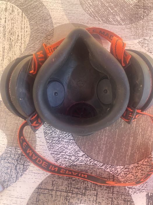 Противопрахова маска