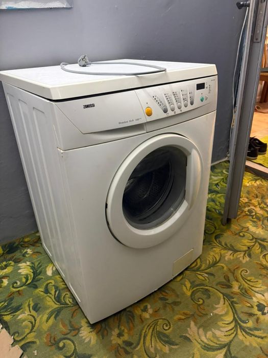 Продам стиральную машину