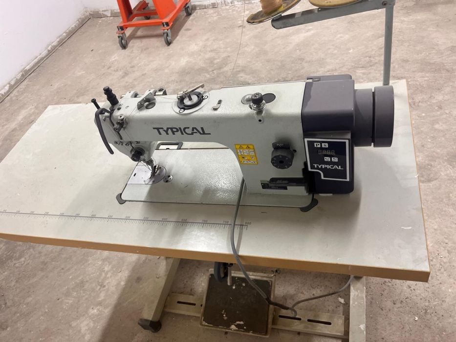 Продам Швейную машинку