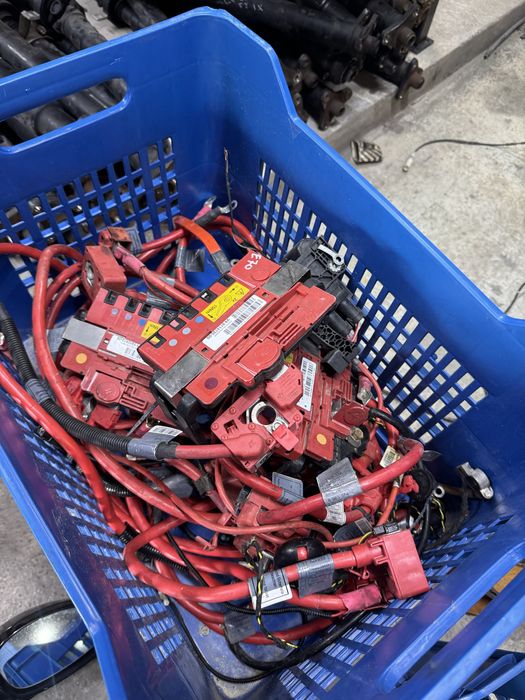 Плюсова клема бмв е60 е61 е90 е91 ф10 ф11 bmw f10 f11 e60 e61 e90 e91