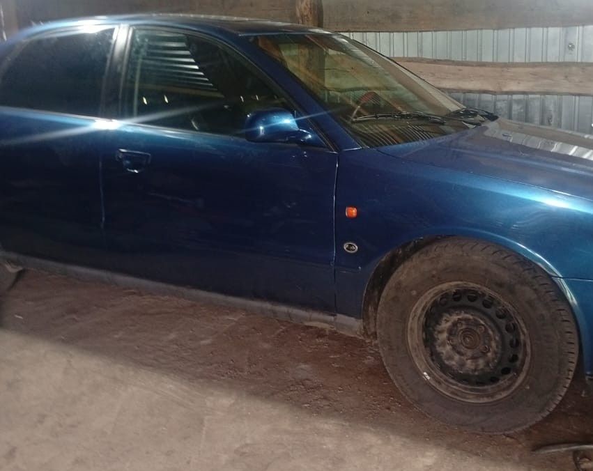 Продам Audi A4 1996 года